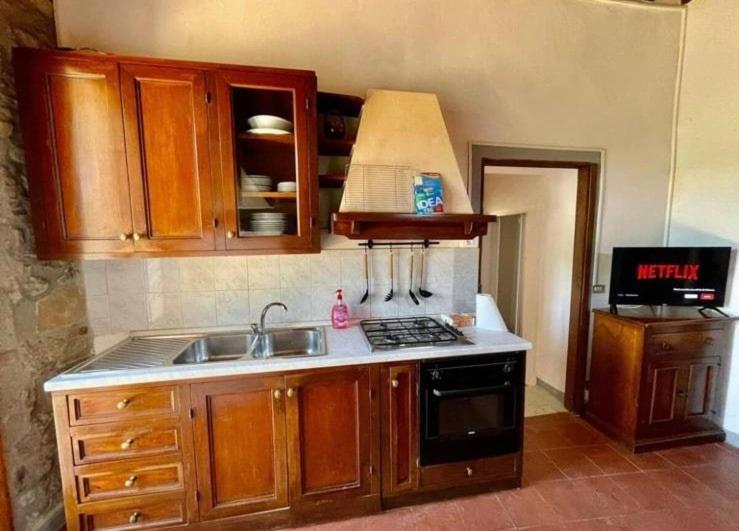 Rustico Jacuzzi & Wine Apartment La Collina Exterior photo