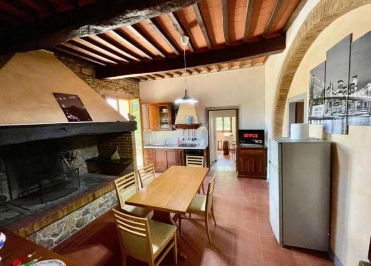 Rustico Jacuzzi & Wine Apartment La Collina Exterior photo